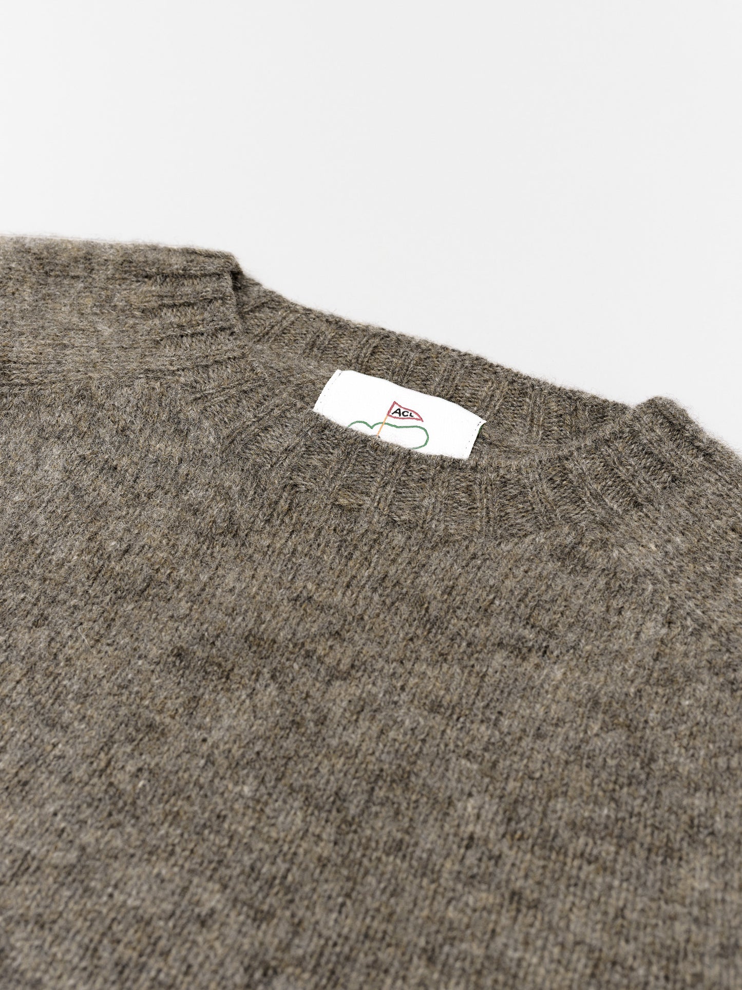 Shetland Wool Crewneck Sweater in Fossil