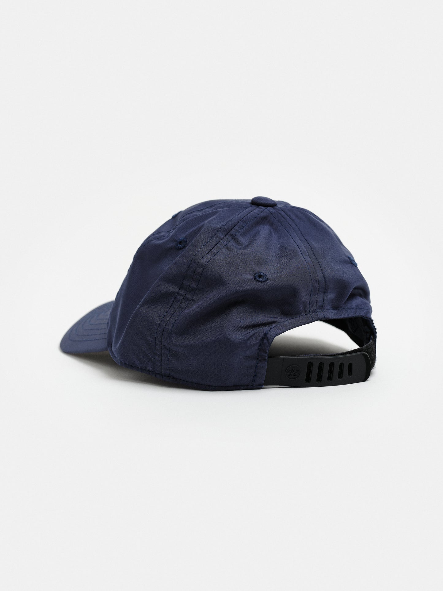 Performance Youth Golf Hat in Navy